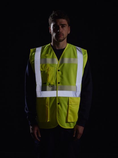 Portwest G4786 Glowtex 3-in-1 High Visibility Safety Vest, ANSI Type R Class 2, onbody 7